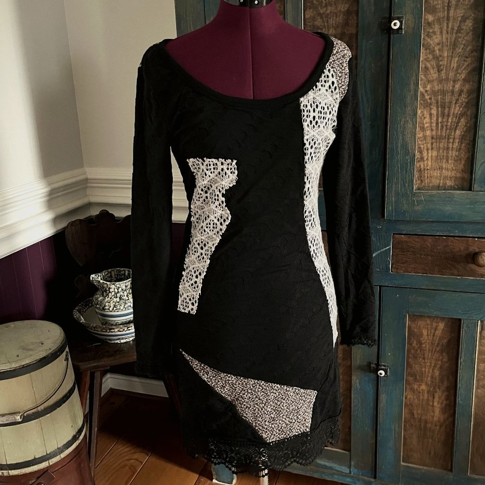 Fantazia Artsy Fun Mixed Media Sweater Dress / Long Tunic - NWT